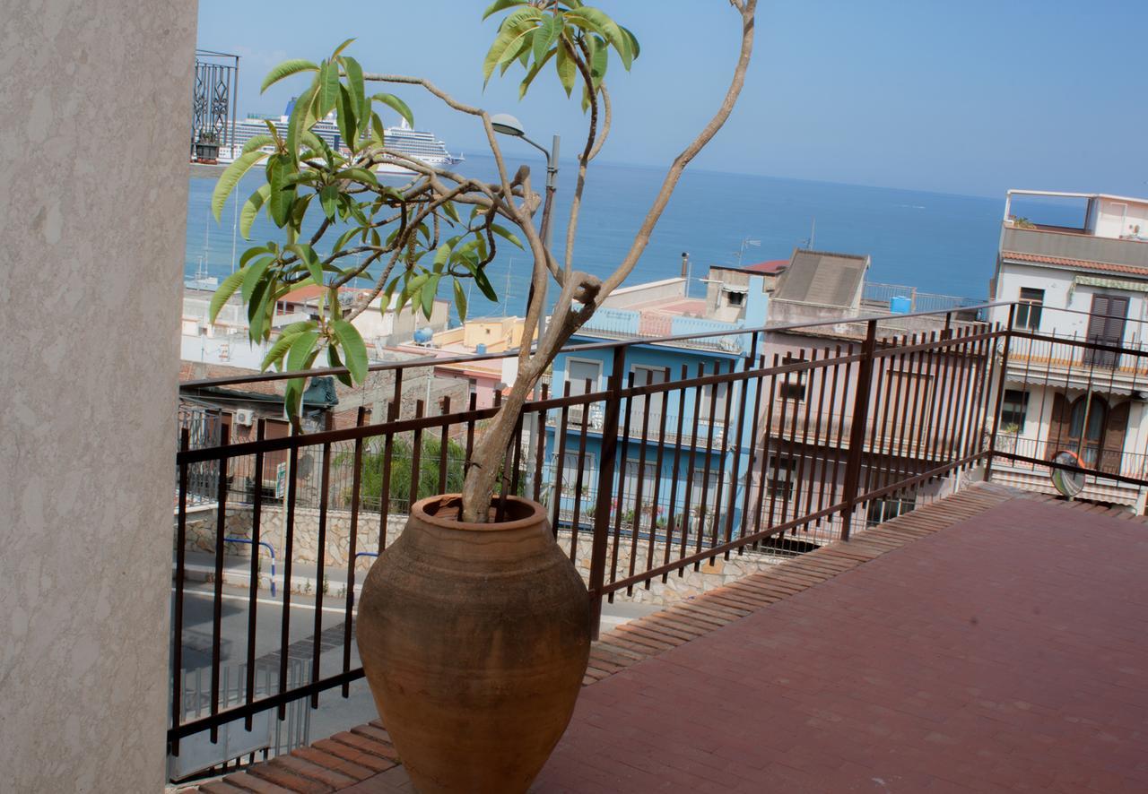 Bed & Breakfast Lighea Giardini Naxos Ngoại thất bức ảnh