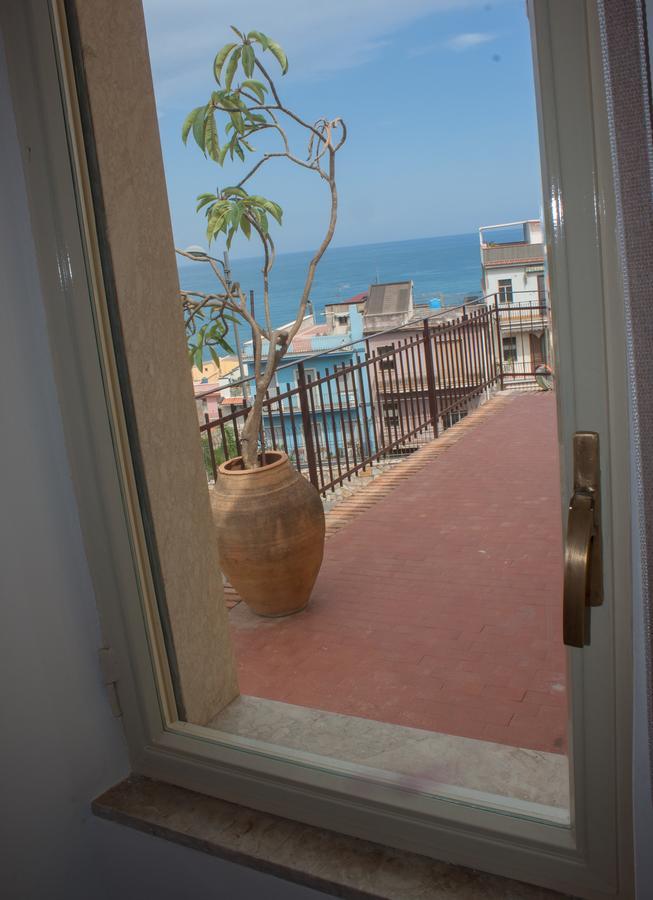 Bed & Breakfast Lighea Giardini Naxos Ngoại thất bức ảnh