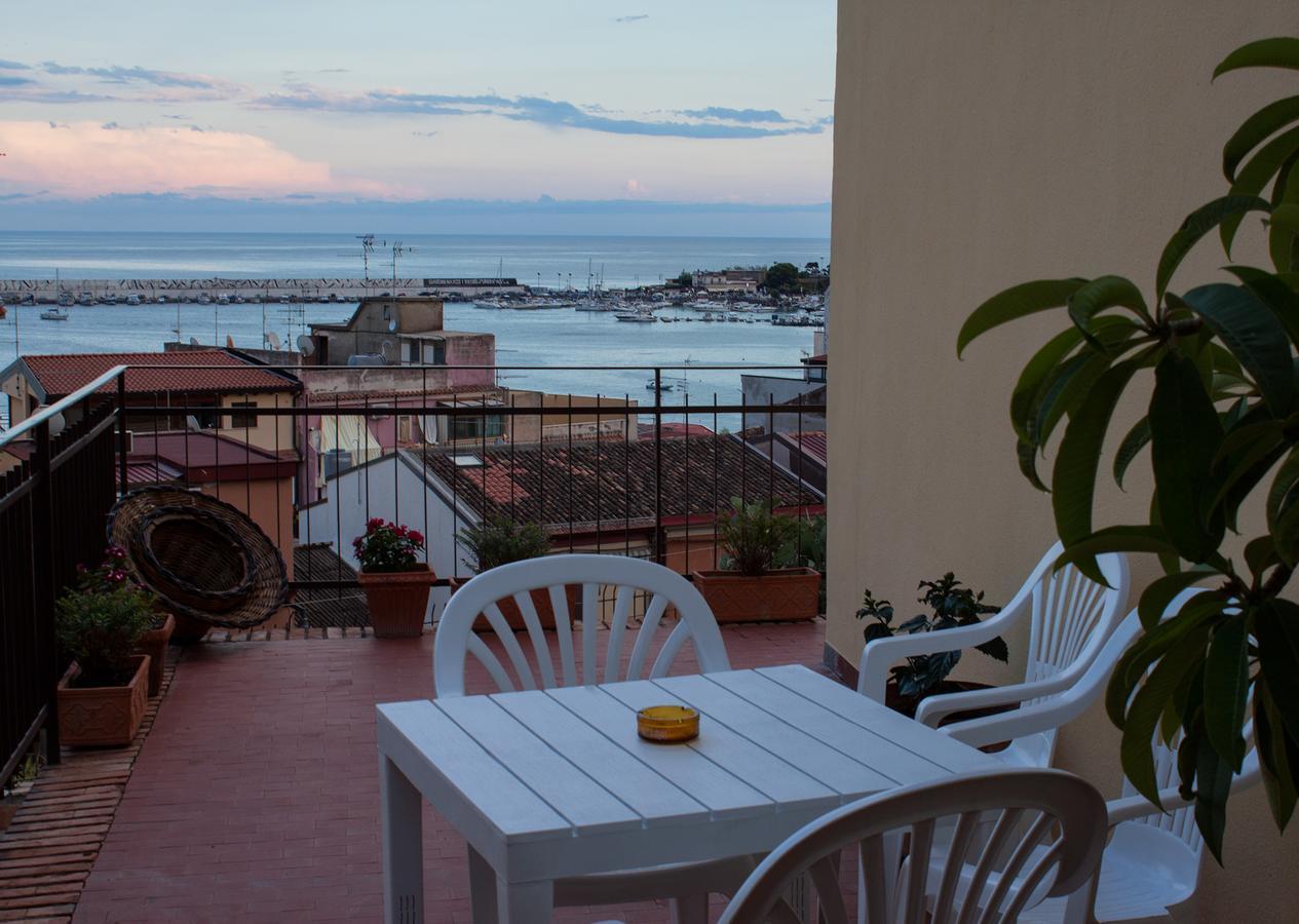 Bed & Breakfast Lighea Giardini Naxos Ngoại thất bức ảnh
