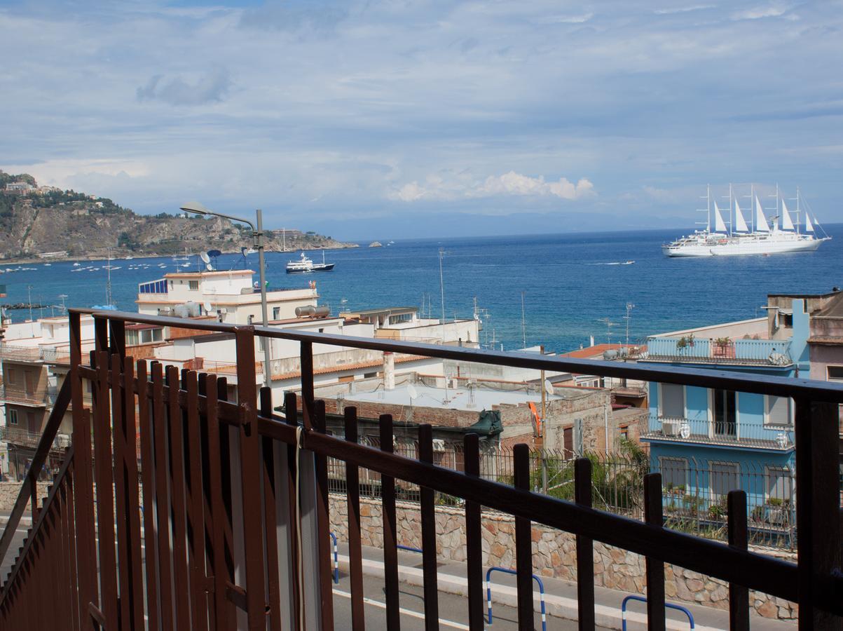 Bed & Breakfast Lighea Giardini Naxos Ngoại thất bức ảnh